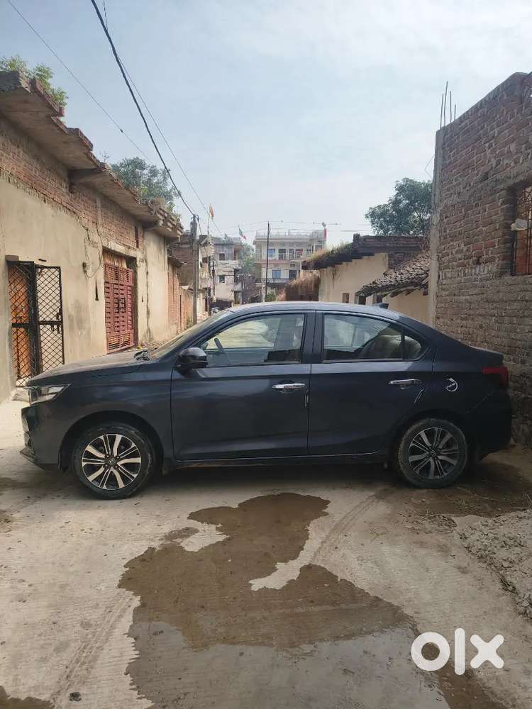 Honda Amaze 2nd Gen 2023 Petrol 30000 Km Driven Top Model Argent Sell