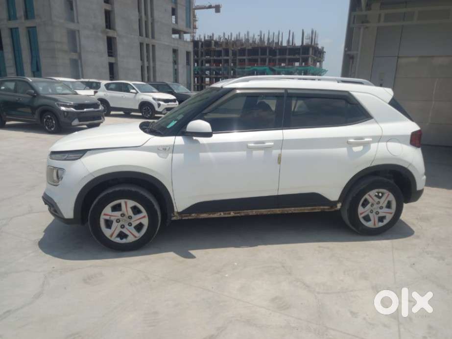 Hyundai Venue S, 2021, Petrol