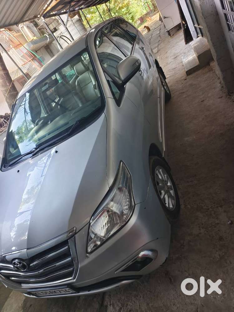Innova 2.5v Diesel Manual Full Option