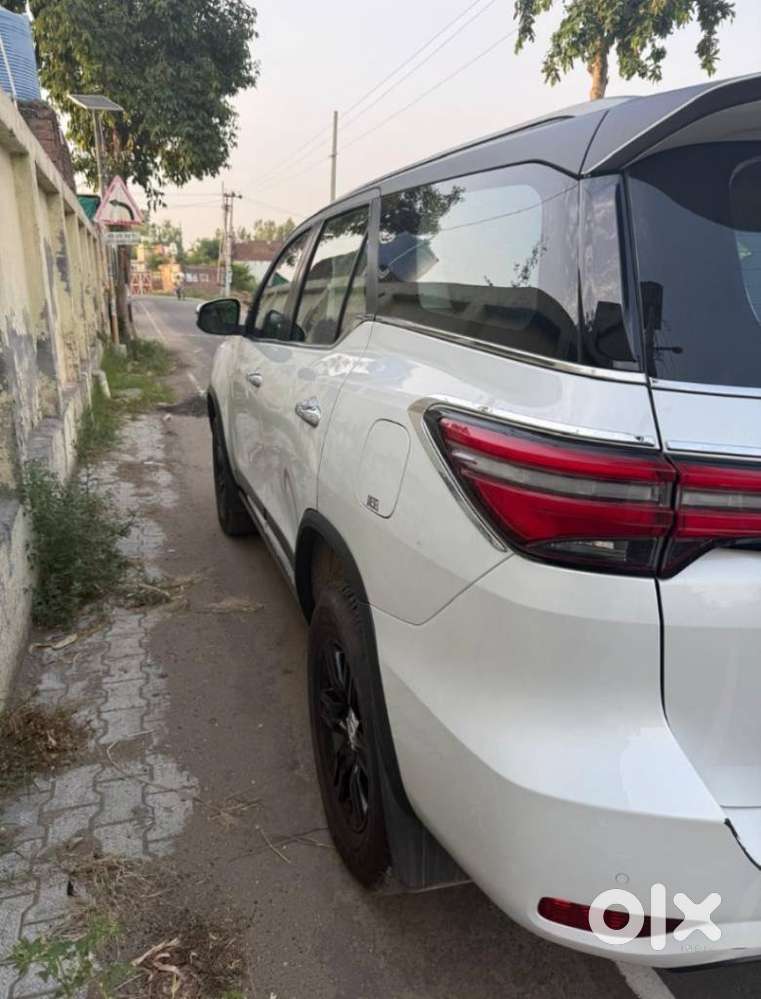 Toyota Fortuner Leader Edition (at), 2026, Diesel