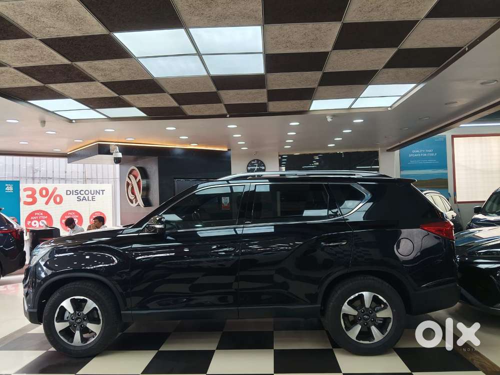 Mahindra Alturas G4 4wd At, 2019, Diesel