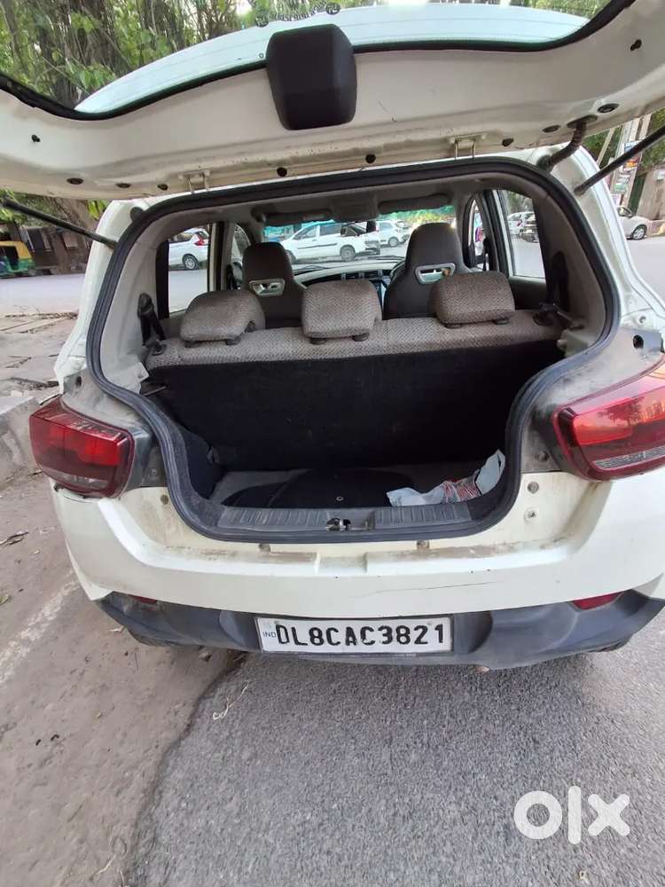 Mahindra Kuv 100 K8 2016 Diesel 143000 Km Driven