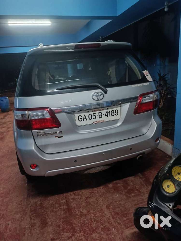 Toyota Fortuner Legender 2011