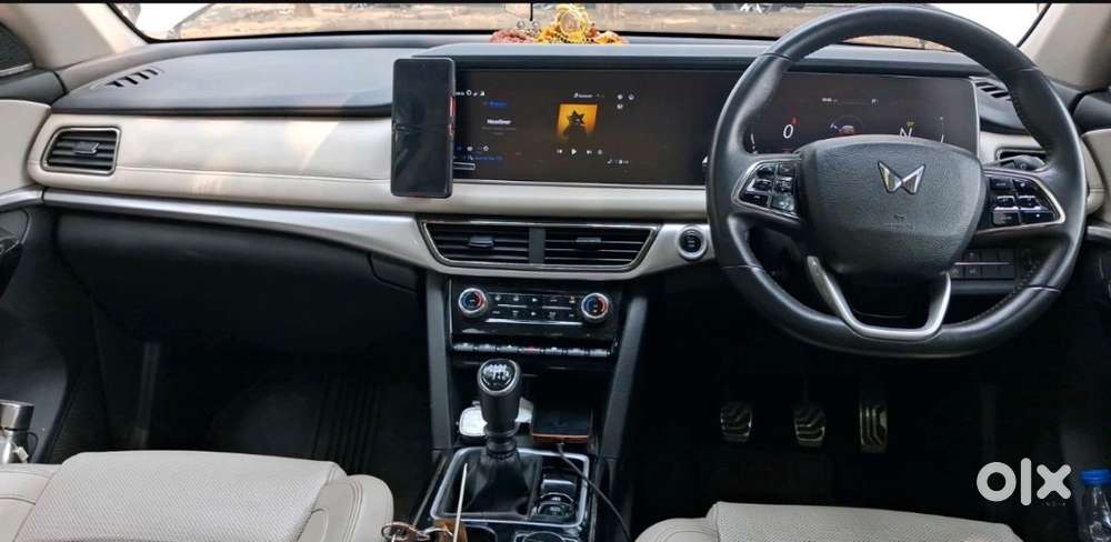 Mahindra Xuv 700