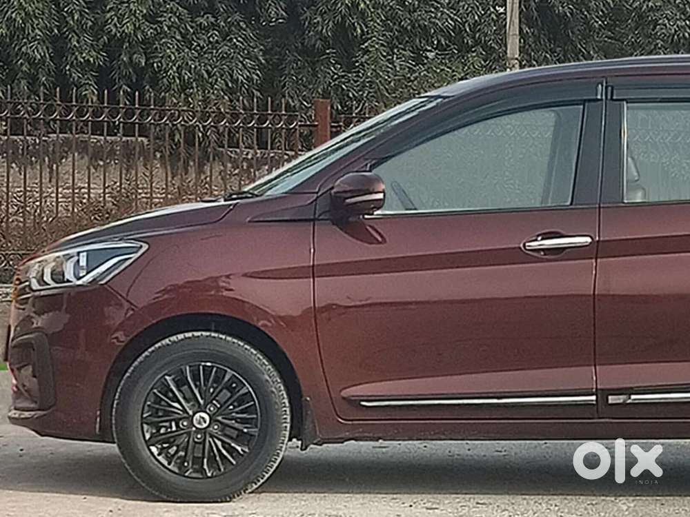 Maruti Suzuki Ertiga Vxi At, 2021, Petrol