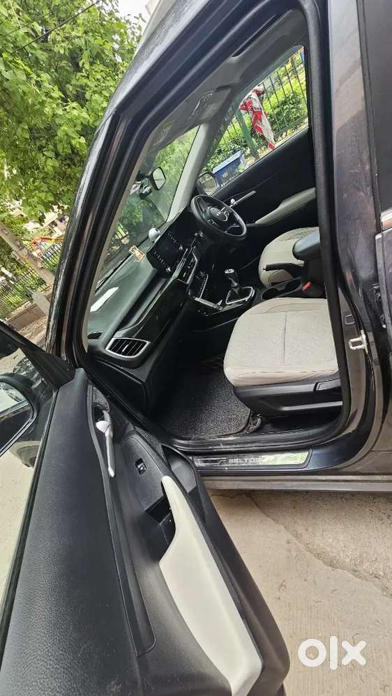 Kia Seltos, Vip Number, Sunroof, Imt In Mint Condition (2022 Model)