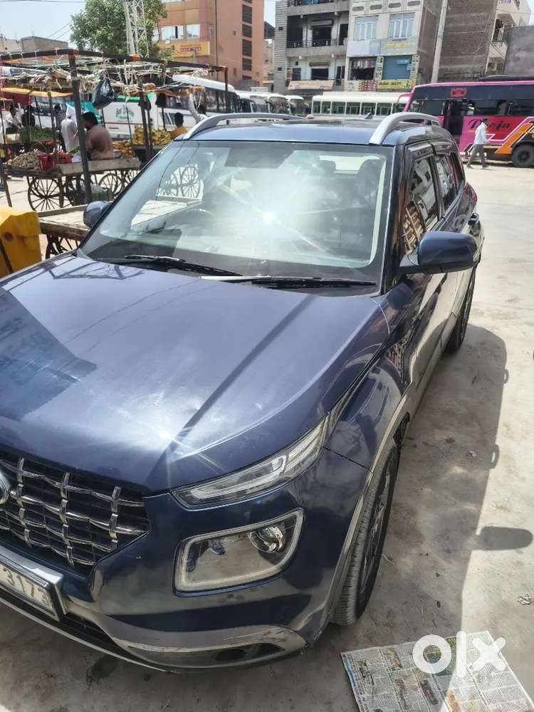 Gadi Showroom Condition Me H Jis Bhai Ko Leni Ho Vahi Massage Kare