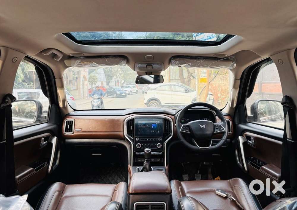 Top Model Key Less Entery Sunroof