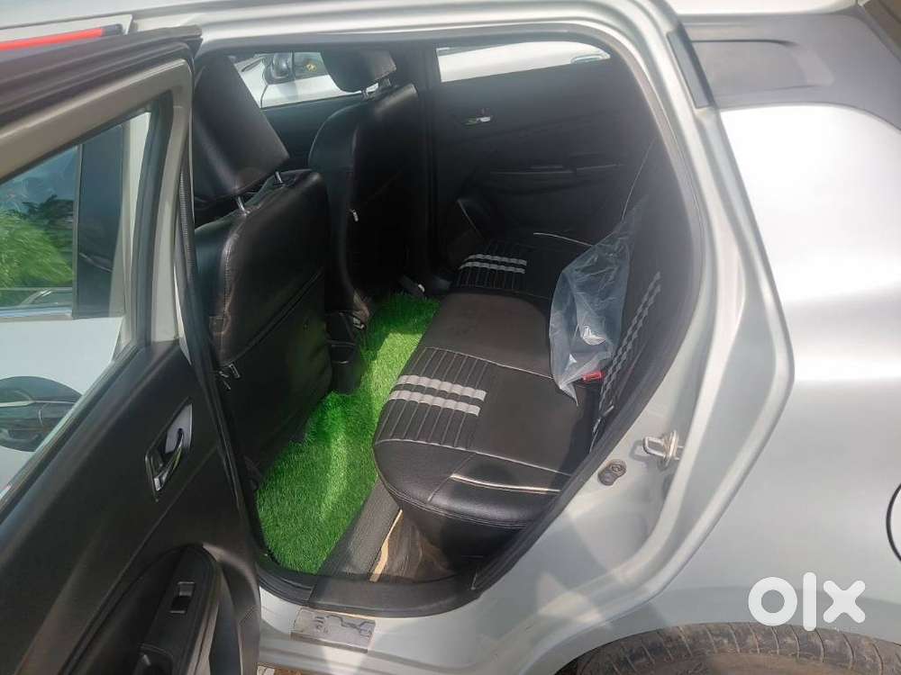 Maruti Suzuki Swift 1.2 Vxi (o), 2023, Petrol