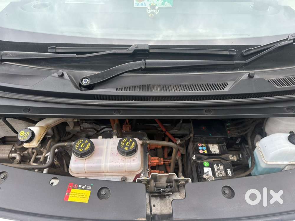 Mg Windsor Ev Essence In Immaculate Condition With Accessories