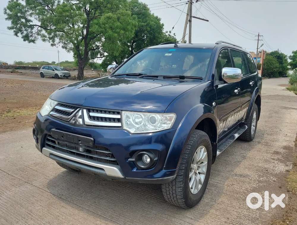 Mitsubishi Pajero Sport 2015