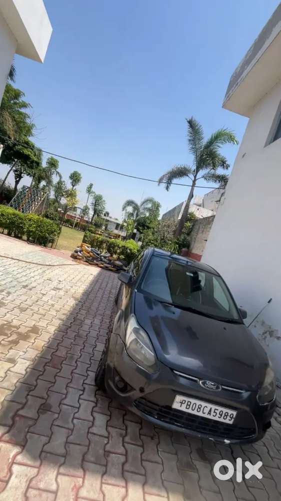 Ford Figo Diesel Zxi 2012