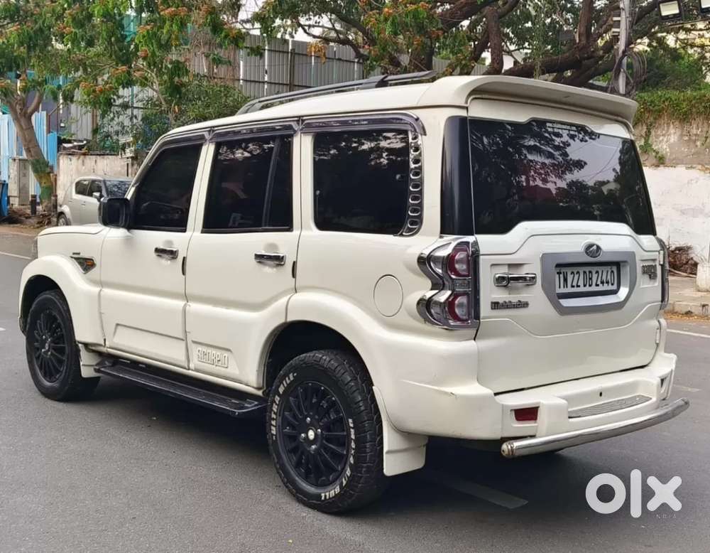 Mahindra Scorpio, 2015, Diesel