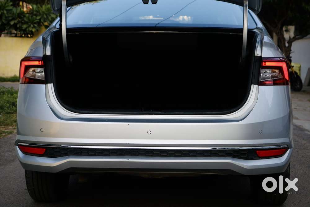 Skoda Slavia 1.0 Tsi Style At, 2023, Petrol