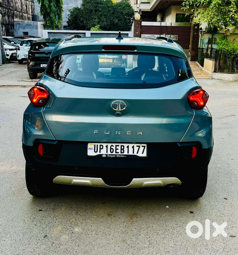 Tata Punch Accomplished Dazzle Amt Sunroof, 2023, Petrol