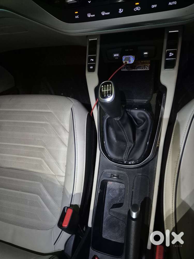 Kia Carens 1.5 Luxury Imt 7 Str