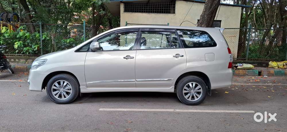 Toyota Innova 2.5 Zx 7 Str Bs-iv, 2013, Diesel