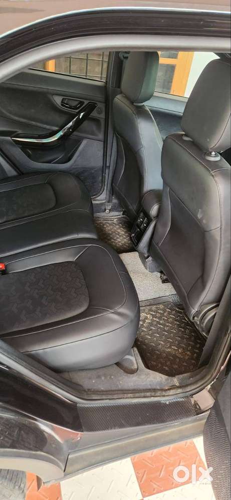 Nexon Petrol Automatic Dark Edition