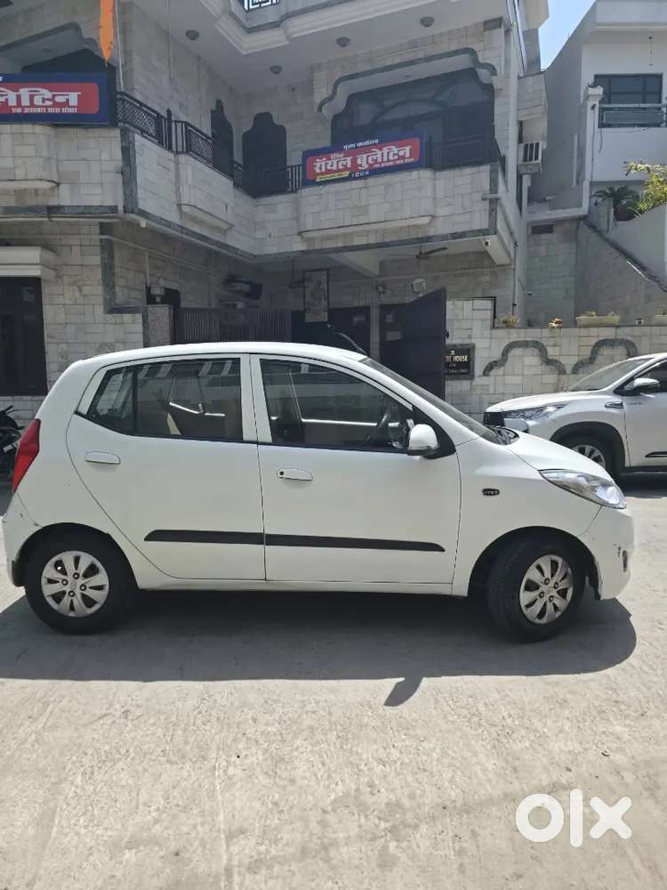 Hyundai I10 2011 Petrol 56000 Km Driven