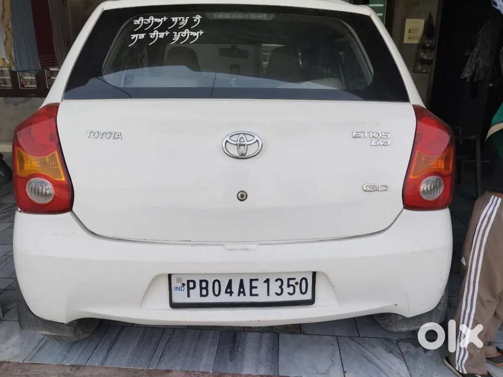 Toyota Etios Liva 2013 Diesel 85000 Km Driven