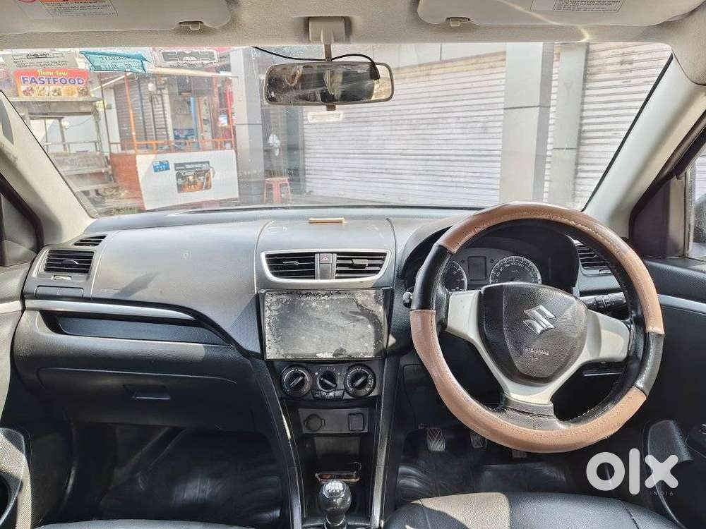 Maruti Suzuki Swift Vxi + Manual, 2017, Petrol