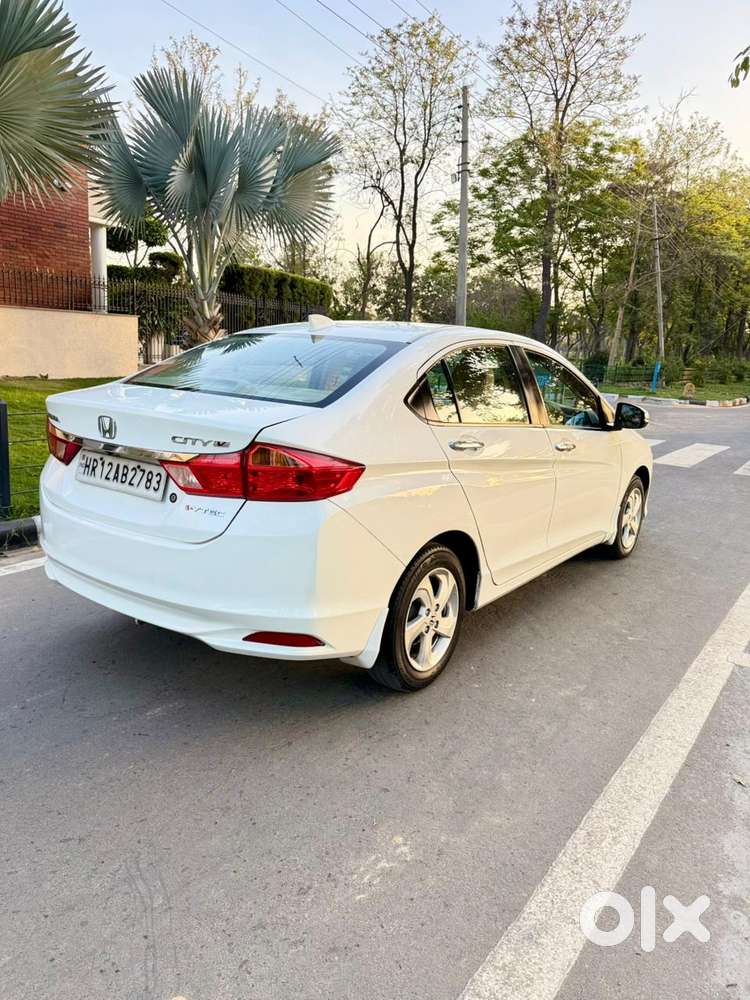 Honda City V At I-vtec, 2016, Petrol