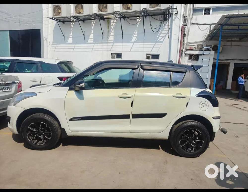 Swift Vxi Petrol 2014