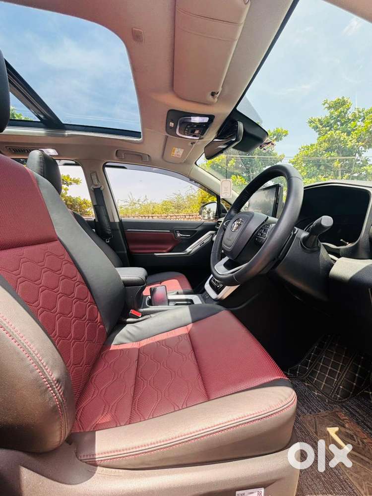 Toyota Innova Hycross, 2025, Petrol