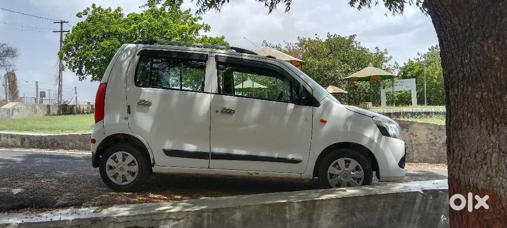 Good Condition.vimo Chalu.parching 2031 Sudhi Shalu. 2 New Tayar
