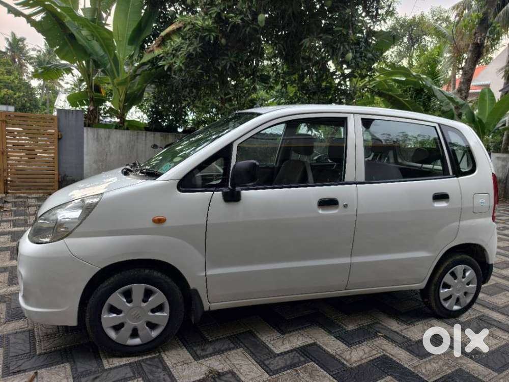 Maruti Suzuki Zen Estilo Lxi Bs Iv, 2013, Petrol
