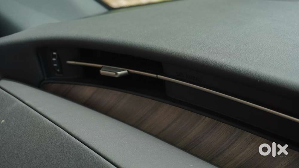 Lexus Lm 350h 4 Str Ultra Luxury, 2024, Petrol