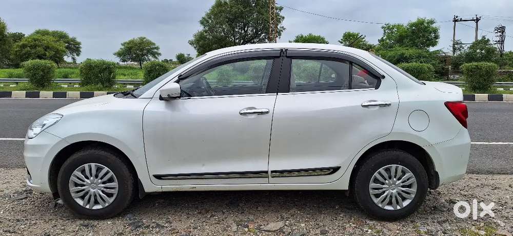Maruti Suzuki Dzire 2022 Petrol Manual Avg-20.50