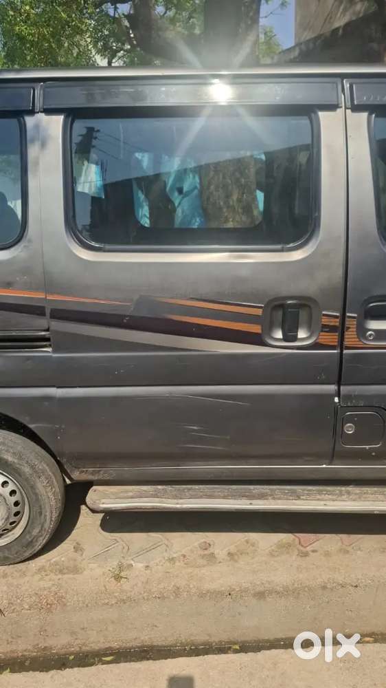 2017 Maruti Eeco 7-seater Standard Silver