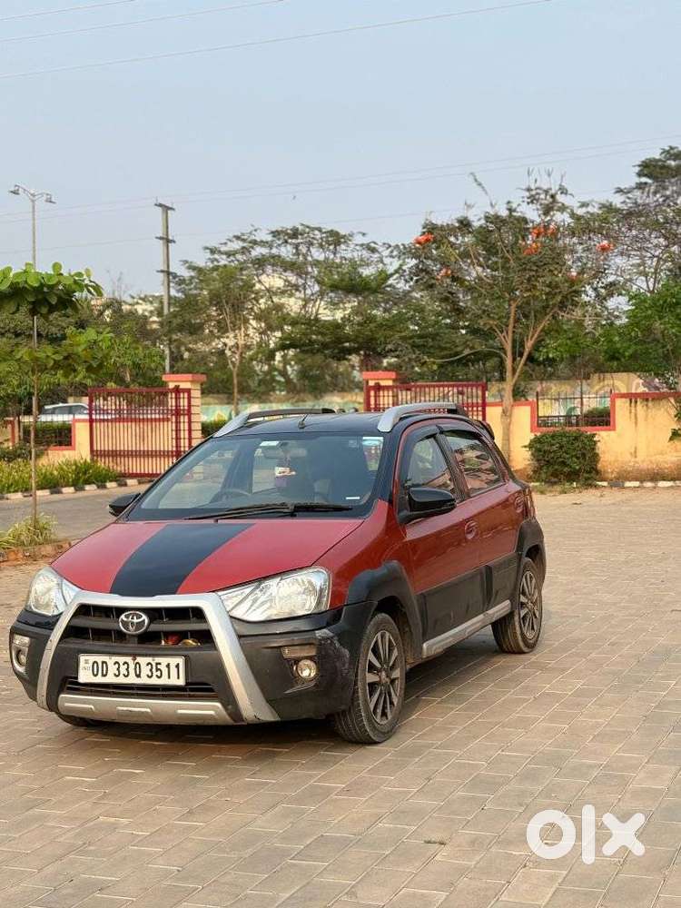 Toyota Etios Cross 1.2l G, 2017, Petrol