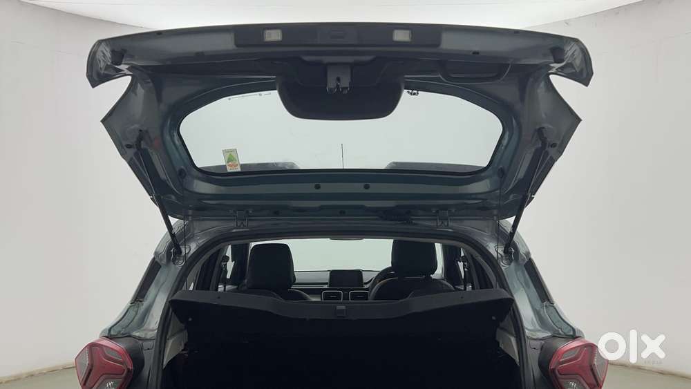 Tata Punch Accomplished, 2022, Petrol