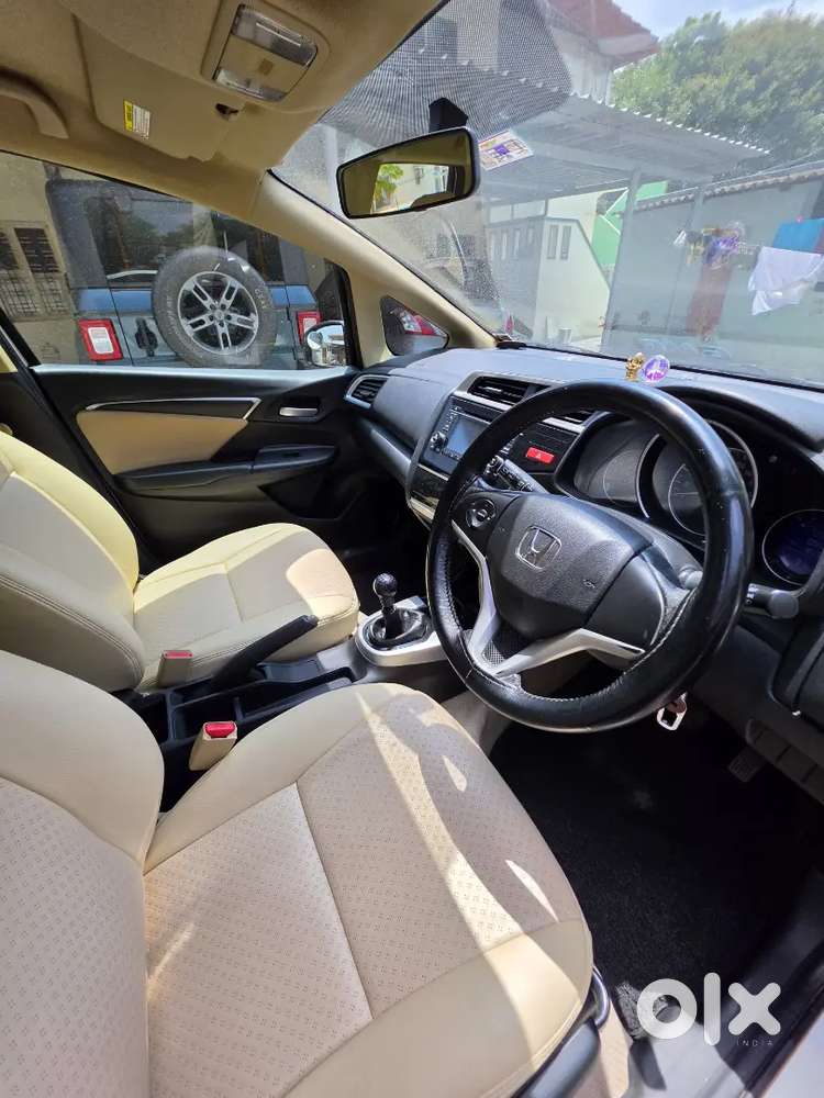 Honda Jazz 2016 Diesel Well Maintained