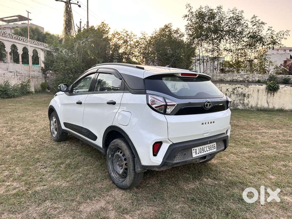 Tata Nexon 1.5 Revotorq Xm, 2021, Diesel