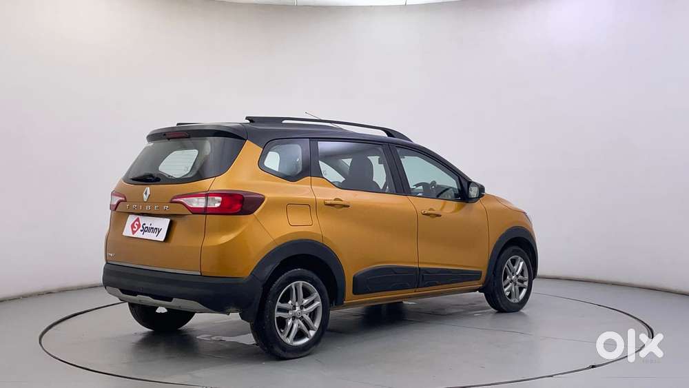 Renault Triber 1.0 Rxz Dual Tone, 2021, Petrol