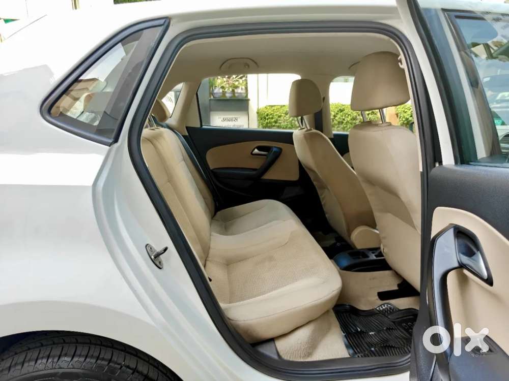 Volkswagen Polo Petrol Highline 1.2l, 2016, Petrol