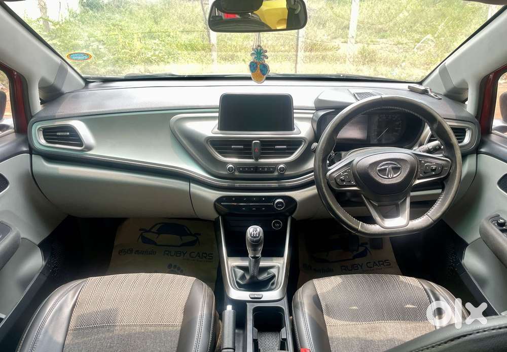 Tata Altroz Xz, 2020, Petrol