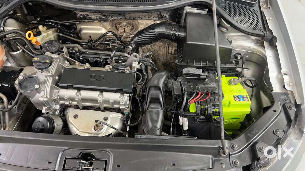 Volkswagen Polo Petrol Highline 1.2l, 2013, Petrol