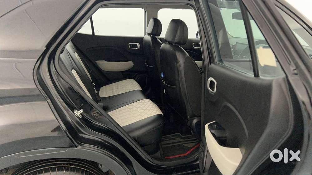 Hyundai Venue 1.2 S (o), 2023, Petrol