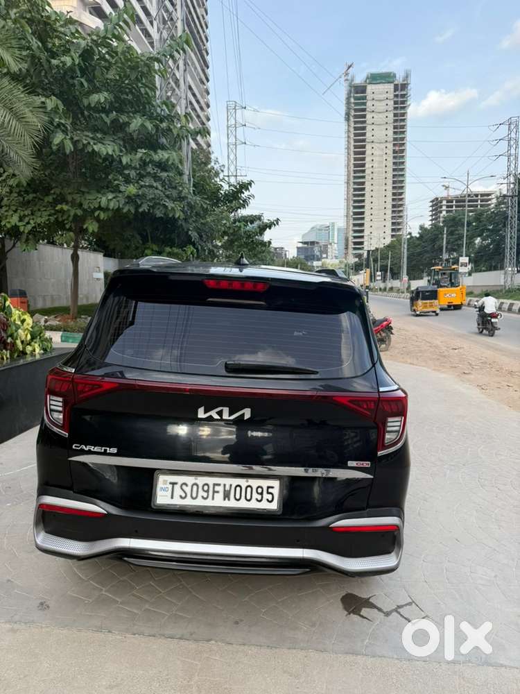 Kia Carens 2022 Drives