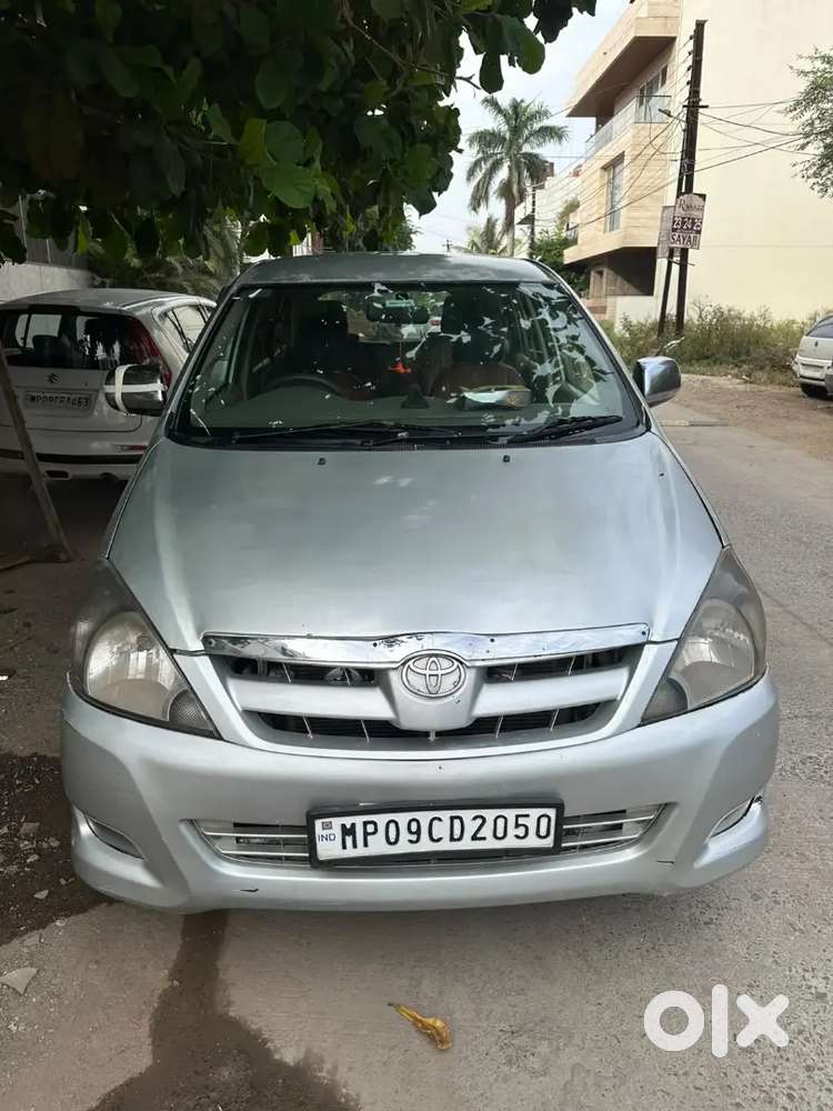 Toyota Innova 2.5 V 2009