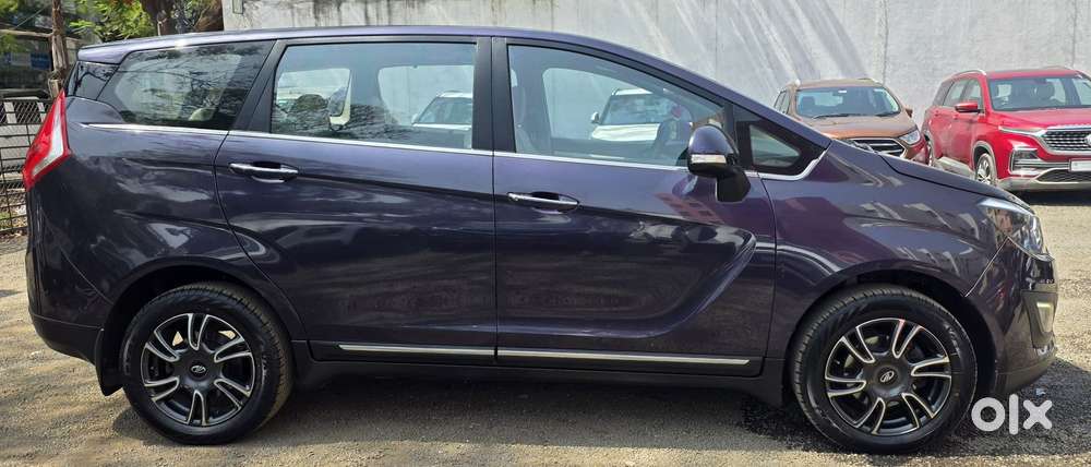 Mahindra Marazzo M8, 2018, Diesel