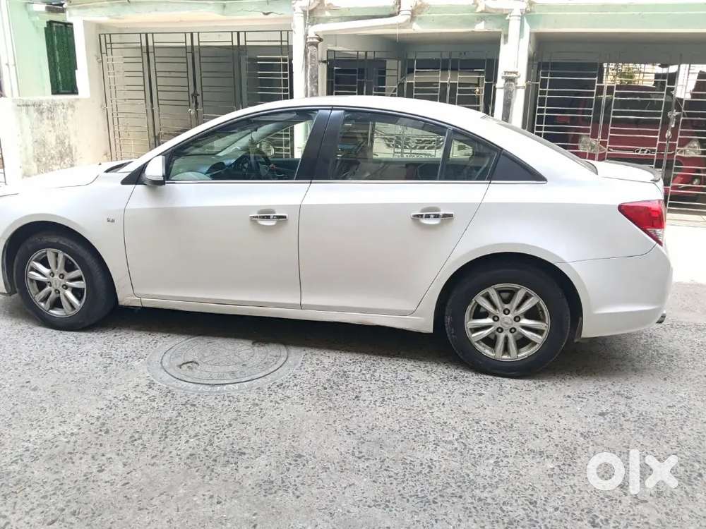 Chevrolet Cruze 2014 Diesel 35000 Km Driven