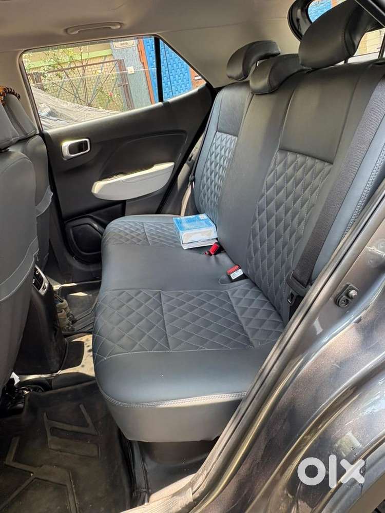 Hyundai Venue 2025 Petrol 32000 Km Driven