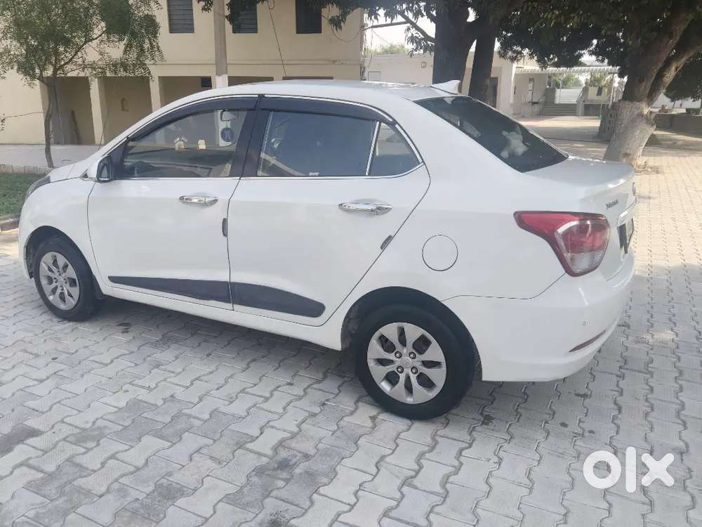 Hyundai Xcent Diesel Manual 2015