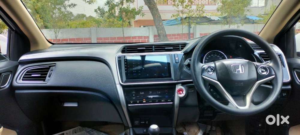 Honda City I-vtec V, 2018, Petrol