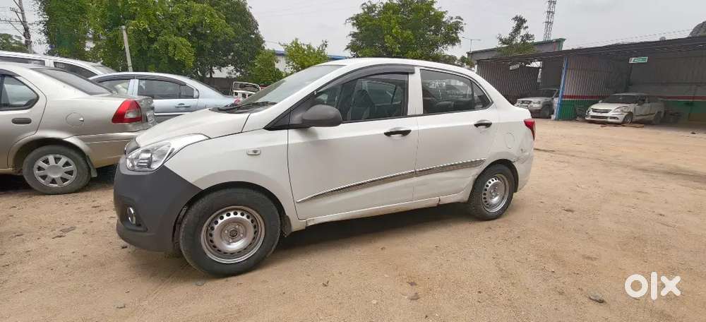 Hyundai Xcent 2016